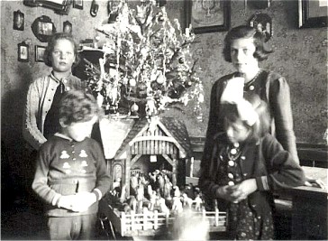 Weihnachten 1942 bei uns in Schlemmershof (Foto: Archiv Autor)